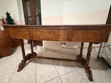 Scrivania d'epoca - legno con intarsi e 3 cassetti