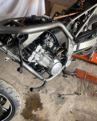 yamaha Fazer 1000 smantello