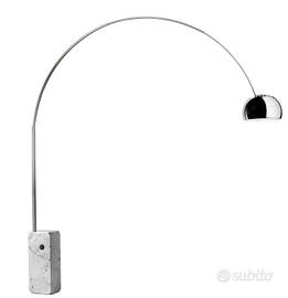 Lampada Arco Flos da terra con base in marmo NUOVA