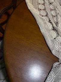 Libreria tavolo e sedie