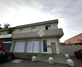 NEGOZIO A ROZZANO