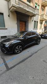 Toyota C-HR 1.8 Hybrid Trend (2022) -UnicoGuidator
