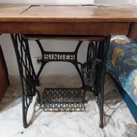 Macchina singer anni 50