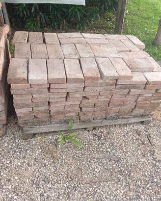 280 mattoni 25 x 12,5 spessore 4,5 cm puliti.