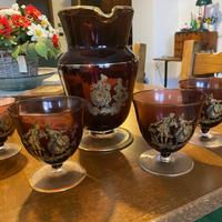Bicchieri e caraffa antichi