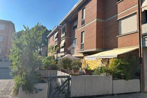 3 LOCALI A QUATTRO CASTELLA