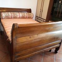 Letto francese a barca in legno