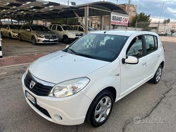 Dacia Sandero 1.4 8V GPL Lauréate Unipro 2009