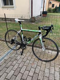 Bicicletta da corsa telaio in carbonio