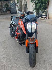 Duke 790