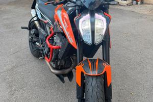 Duke 790