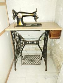 Macchina da cucire Vintage Singer