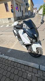 Tmax 2012, 35.000 km