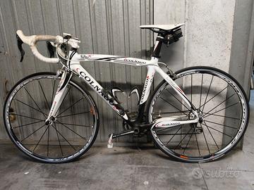 bicicletta da corsa Colnago carbonio  