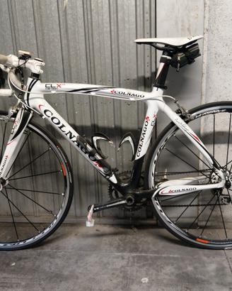 bicicletta da corsa Colnago carbonio  