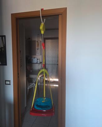 Altalena primi passi da appartamento
