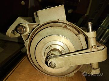 Motore elettrico monofase