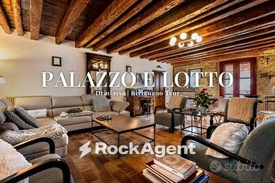 Attività / Licenza di 915 m² con più di 5 locali a