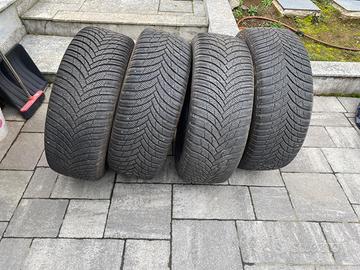 4 gomme invernali Firestone  235 /55 R 18 104 h