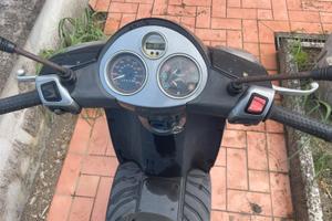 Piaggio carnaby 200