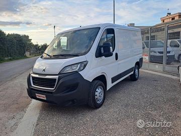Peugeot boxer passo corto tetto basso km82000