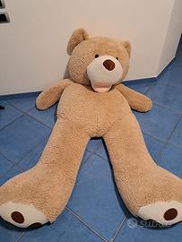 Orso peluche gigante