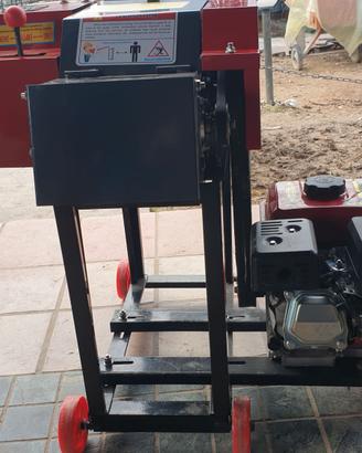 Trincia‑foraggi a benzina 8,5 HP – per fieno, erba