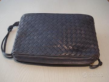POCHETTE IN PELLE DI BOTTEGA VENETA