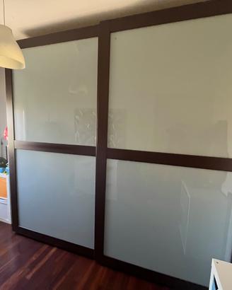 Armadio IKEA marrone