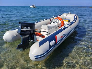 Gommone 4m+carrello+25CV+posto barca