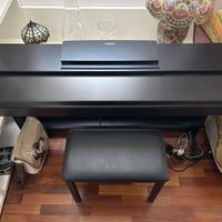 Pianoforte verticale Yamaha