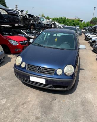 Ricambi Polo 2003 - Vari veicoli per ricambi