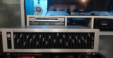 Equalizzatore Sherwood E 200