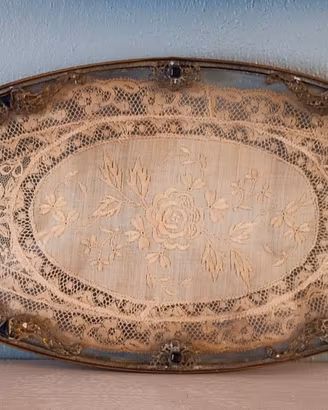 Vassoio toeletta vintage bronzo vetro pizzo pietre