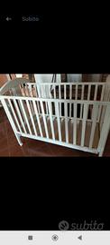 culla bianca in buone condizioni, senza materasso.