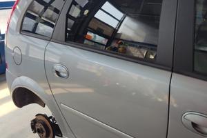 Porta posteriore dx OPEL MERIVA del 2004