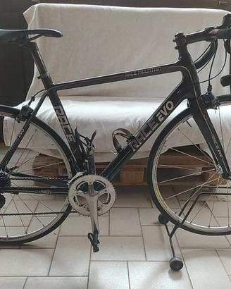 Telaio in carbonio+ gruppo Shimano Ultegra 10 v