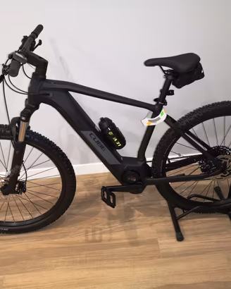 E-bike Cube Reaction Hybrid Pro 625 29 con 218 km