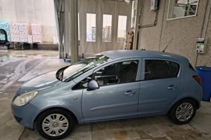 AUTO OPEL CORSA D