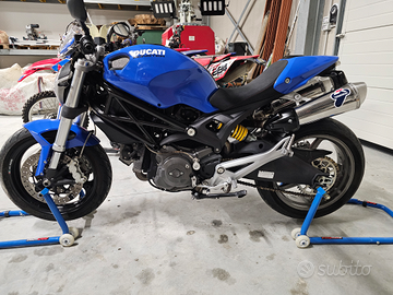 Stupenda monster 696 color edition