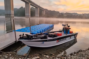 Canadian 434 bassboat