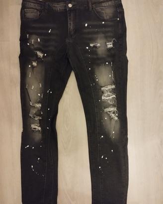 Jeans Neri Strappati Shein