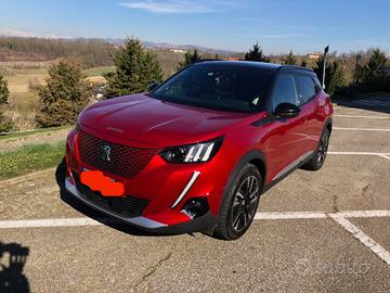 Peugeot e-2008 GT 136CV tetto apribile 70000k