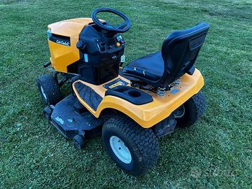 Trattorino tagliaerba