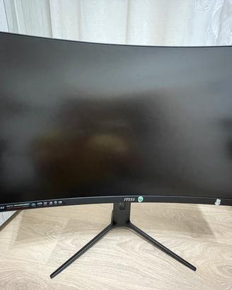 Monitor Gaming Curvo MSI Optix 31.5 4KUHD