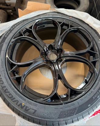 Cerchi 20 nuovi con gomme mai usate