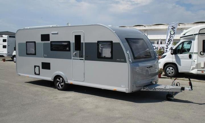 Adria 552PK 7 posti doccia separata, serie special