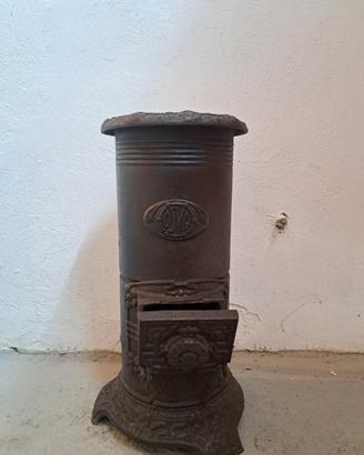 STUFA ANTICA IN GHISA 