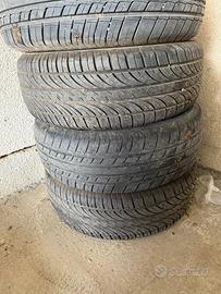 Gomme 215/65/15