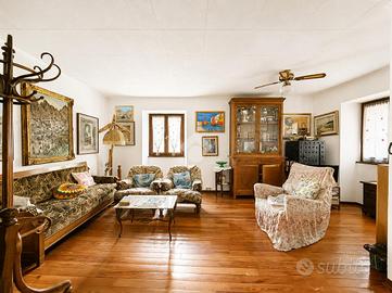 CASA SEMINDIPENDENTE A LOVERO
